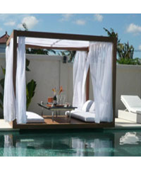 letnjikovac i bazen su najbolja formula za uzivanje leti +hladan sok