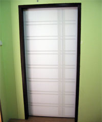 klizna pregrada od pleksiglasa lepo izgleda i ulepsava prostor