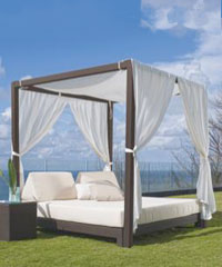 krevet u dvoristu kao pergola za uzivanje luksuzno